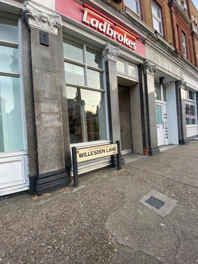 30 Willesden Lane Londres Exterior foto